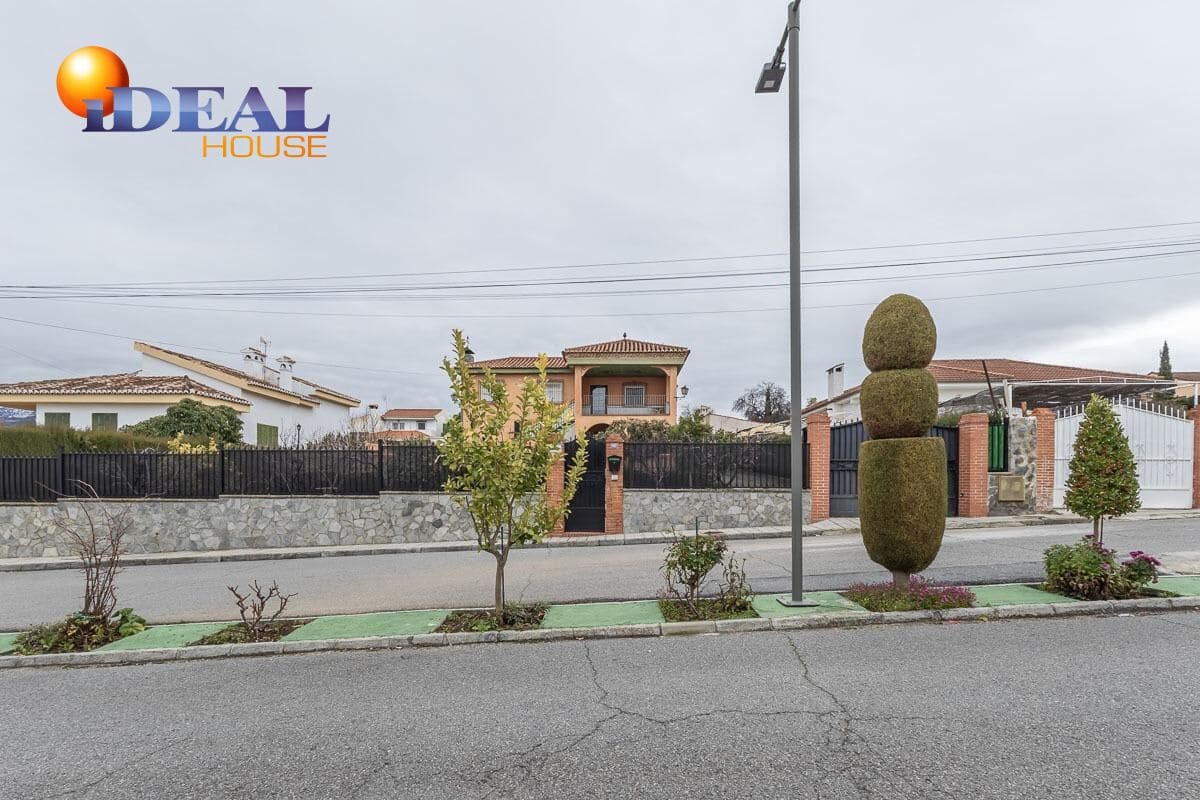 5 sypialnia Willa na sprzedaż w Otura z basenem - 520 000 € (Ref: 9551317)