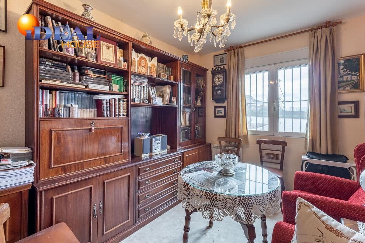 5 sypialnia Willa na sprzedaż w Otura z basenem - 520 000 € (Ref: 9551317)