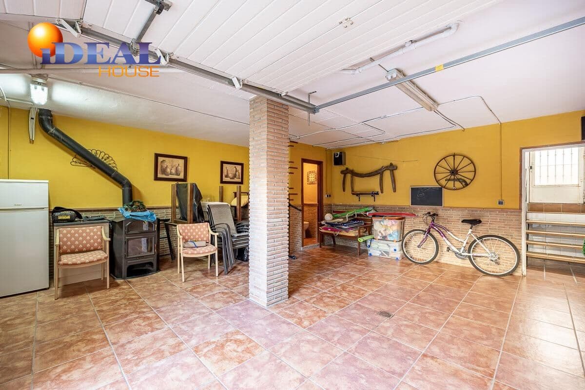 3 Zimmer Reihenhaus zu verkaufen in Belicena mit Garage - 172.000 € (Ref: 9555671)