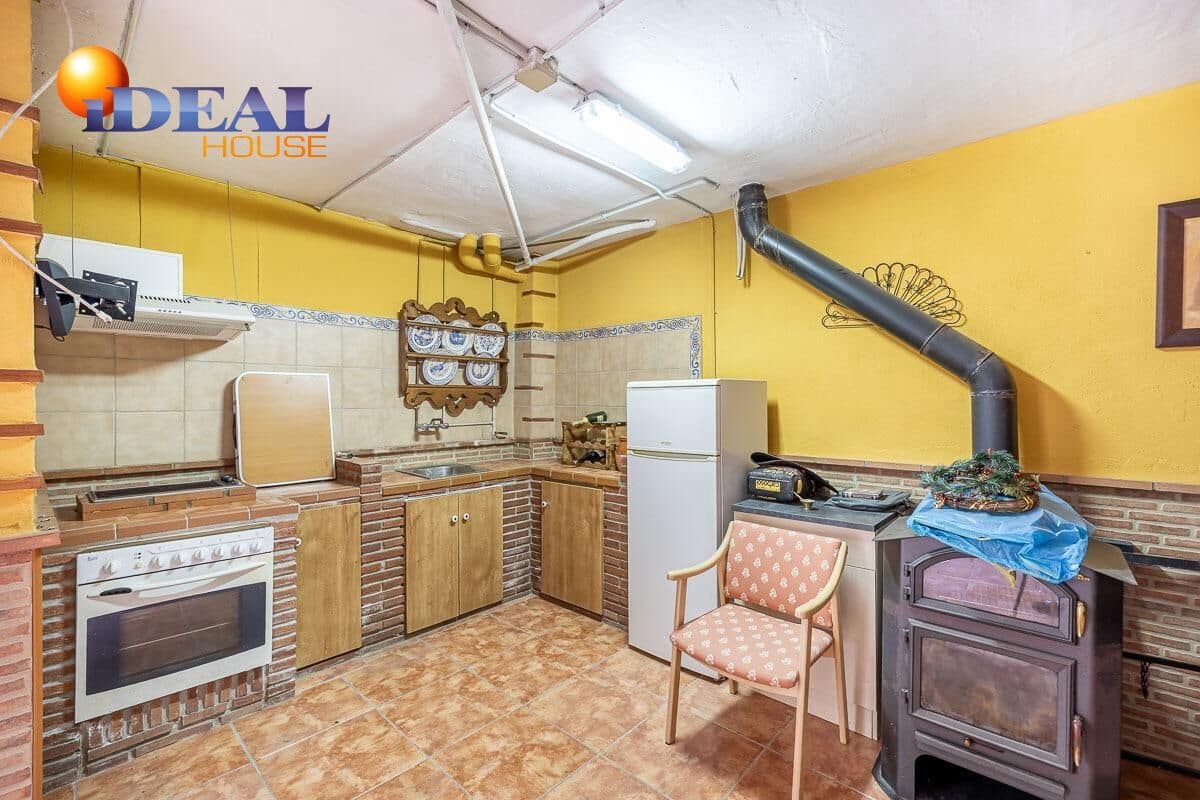 3 Zimmer Reihenhaus zu verkaufen in Belicena mit Garage - 172.000 € (Ref: 9555671)