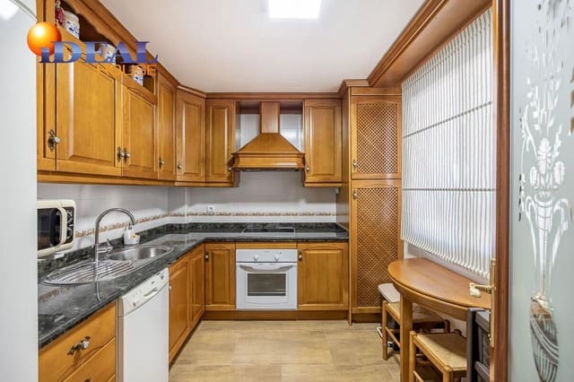 3 Zimmer Reihenhaus zu verkaufen in Belicena, Vegas del Genil mit Garage - 172.000 € (Ref: 9555671)