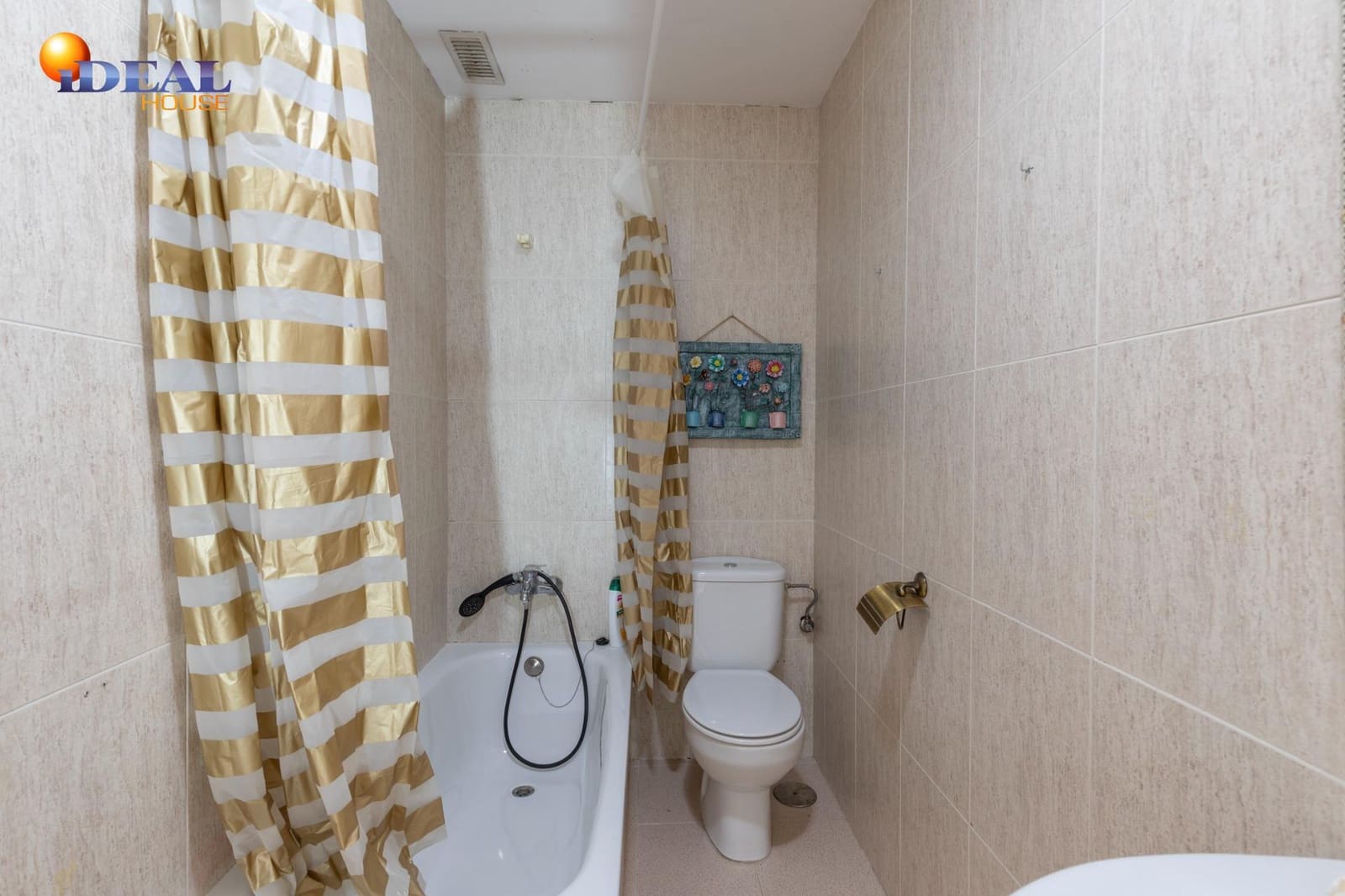 3 soverom Rekkehus til salgs i Ogijares med garasje - € 249 000 (Ref: 9555673)