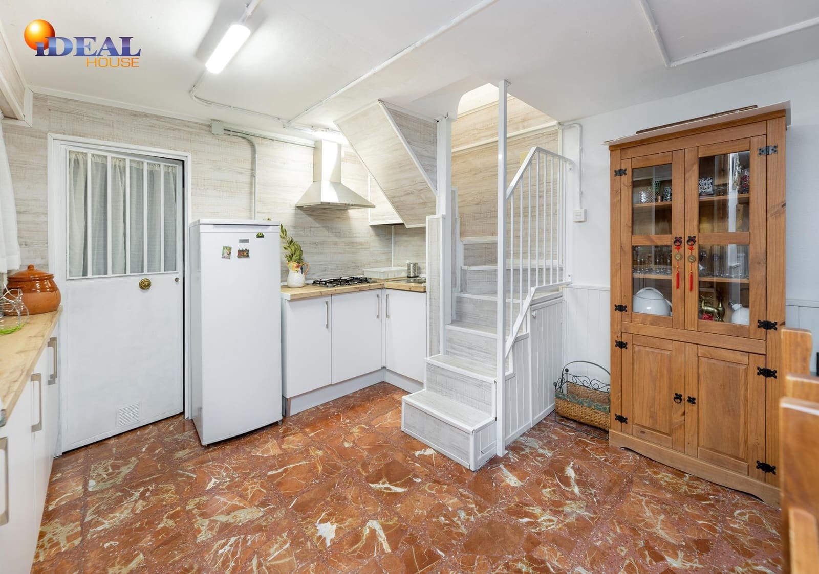 3 Zimmer Reihenhaus zu verkaufen in Otura mit Garage - 240.000 € (Ref: 9555674)