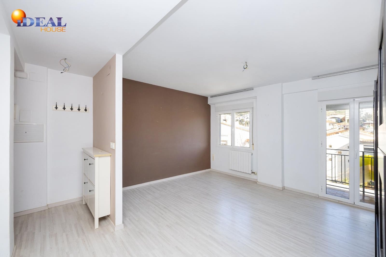 2 soveværelse Lejlighed til salg i Granada by - € 250.000 (Ref: 9561721)