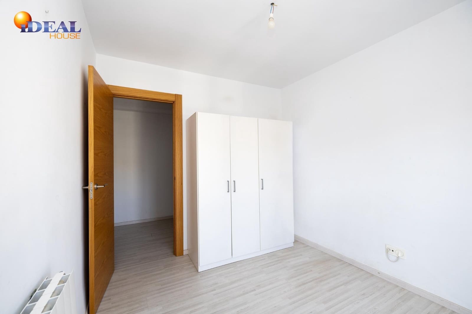 2 soveværelse Lejlighed til salg i Granada by - € 250.000 (Ref: 9561721)