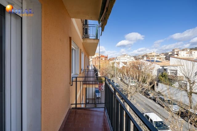 2 soveværelse Lejlighed til salg i Granada by - € 250.000 (Ref: 9561721)