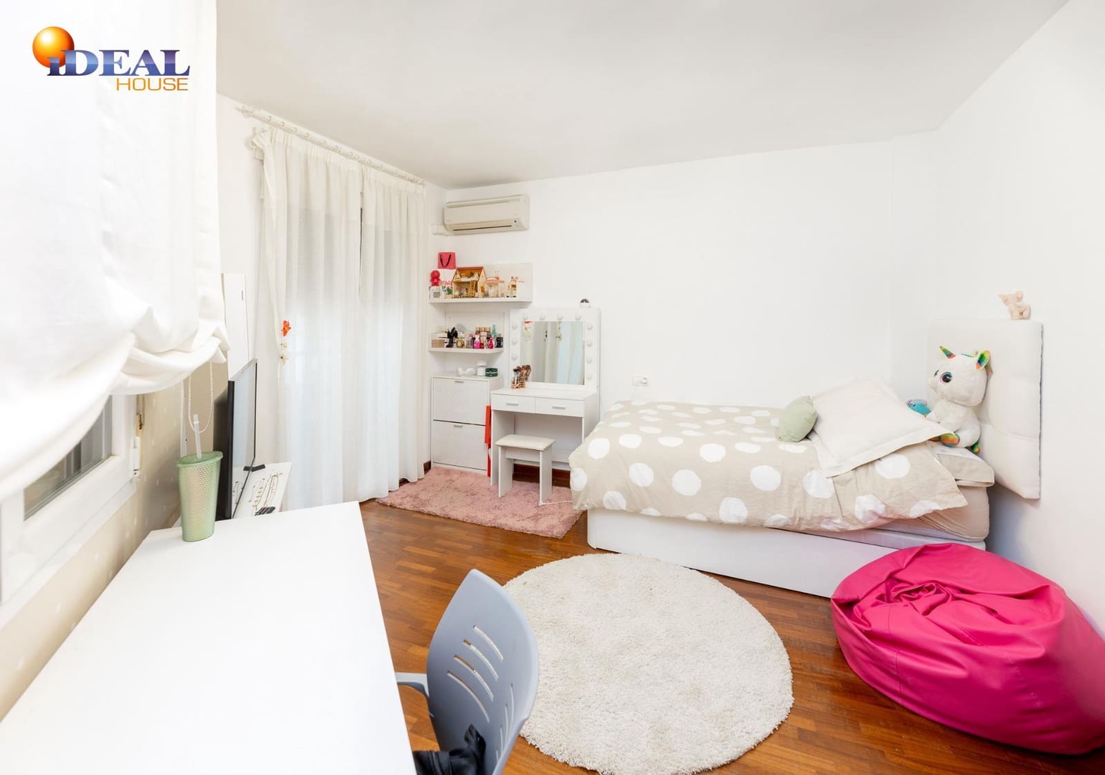 3 sovrum Villa till salu i La Zubia med garage - 299 000 € (Ref: 9561723)