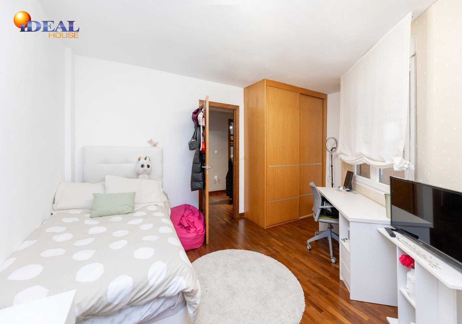 3 sovrum Villa till salu i La Zubia med garage - 299 000 € (Ref: 9561723)