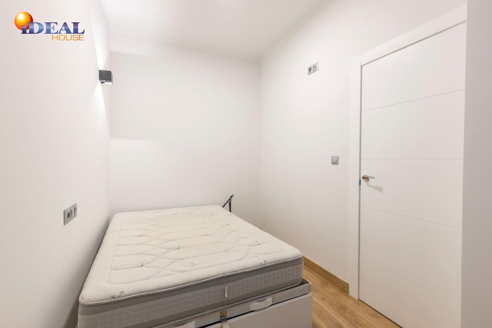 4 soveværelse Lejlighed til salg i Granada by - € 359.000 (Ref: 9561724)