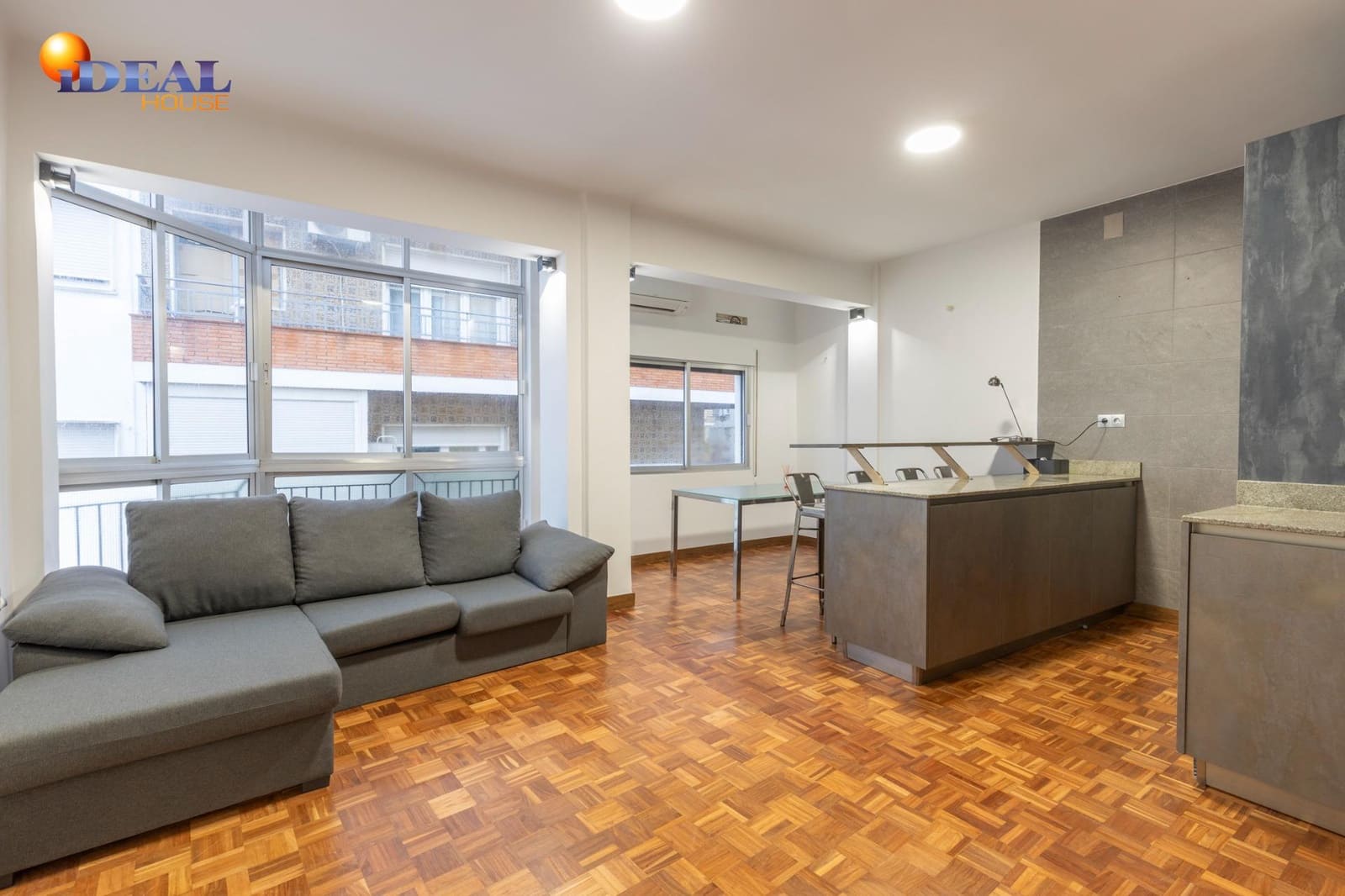 4 soveværelse Lejlighed til salg i Granada by - € 359.000 (Ref: 9561724)