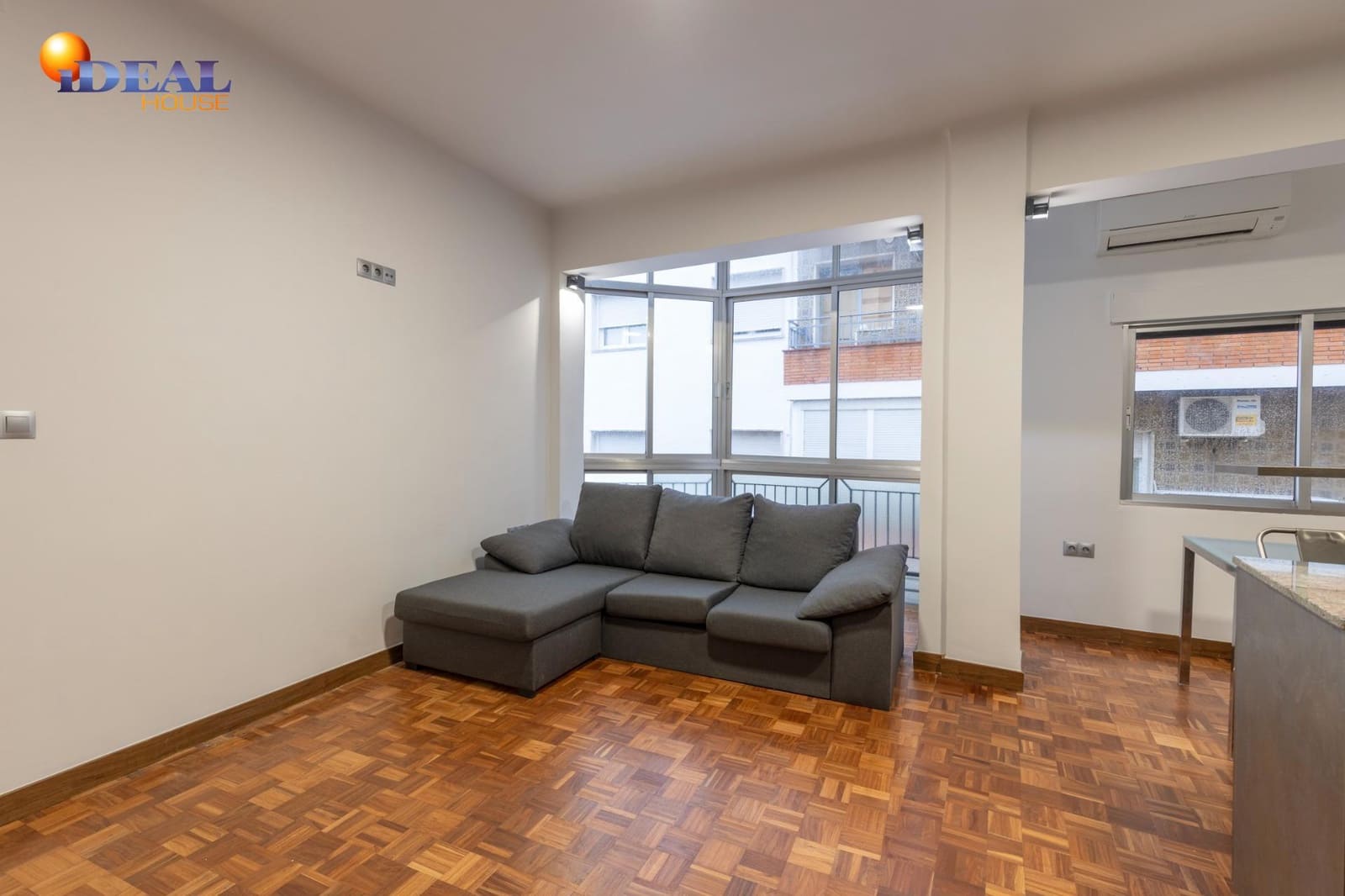 4 soveværelse Lejlighed til salg i Granada by - € 359.000 (Ref: 9561724)