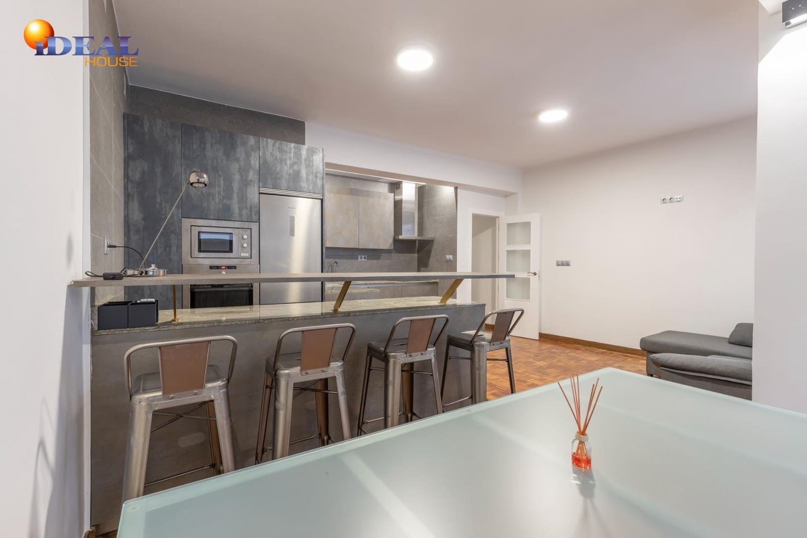 4 soveværelse Lejlighed til salg i Granada by - € 359.000 (Ref: 9561724)