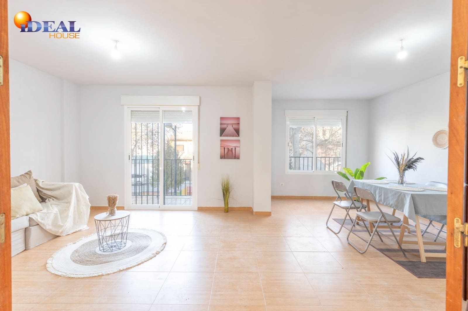 3 soveværelse Rækkehus til salg i Fuente Vaqueros med garage - € 169.900 (Ref: 9561725)