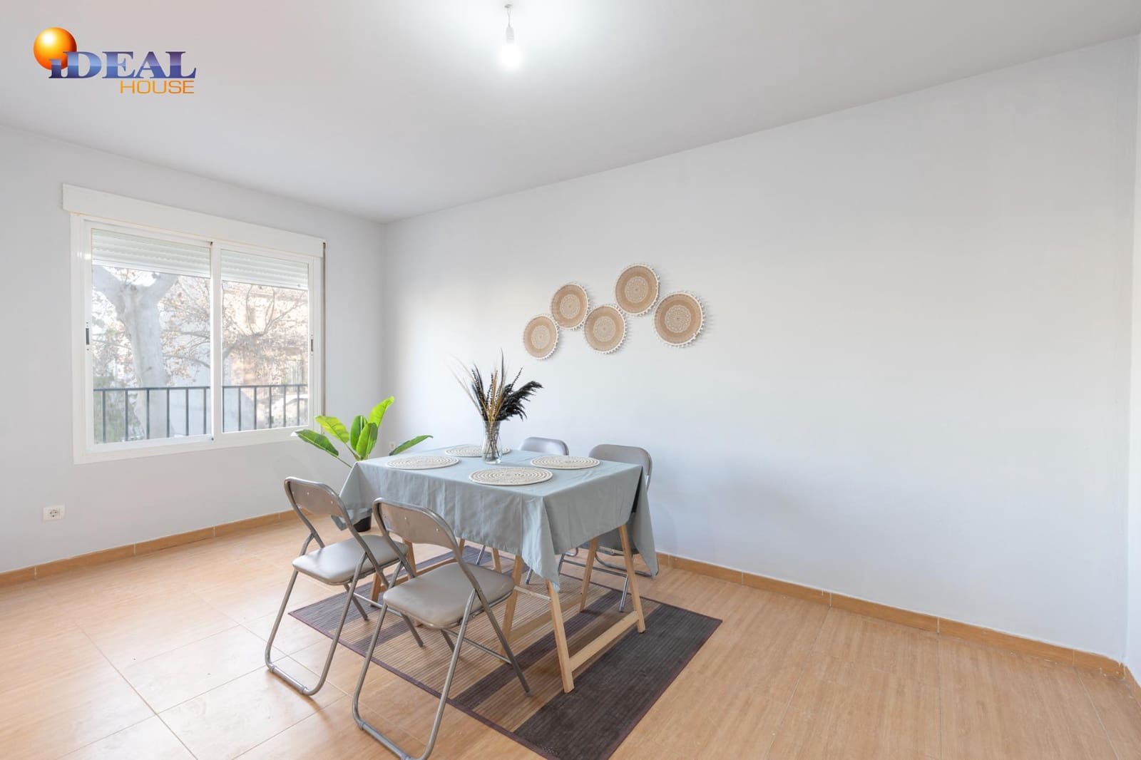 3 soveværelse Rækkehus til salg i Fuente Vaqueros med garage - € 169.900 (Ref: 9561725)