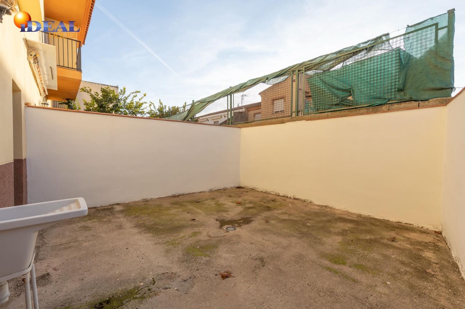 3 soveværelse Rækkehus til salg i Fuente Vaqueros med garage - € 169.900 (Ref: 9561725)