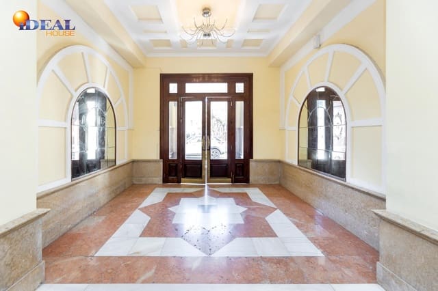 7 soveværelse Lejlighed til salg i Granada by - € 520.000 (Ref: 9561726)