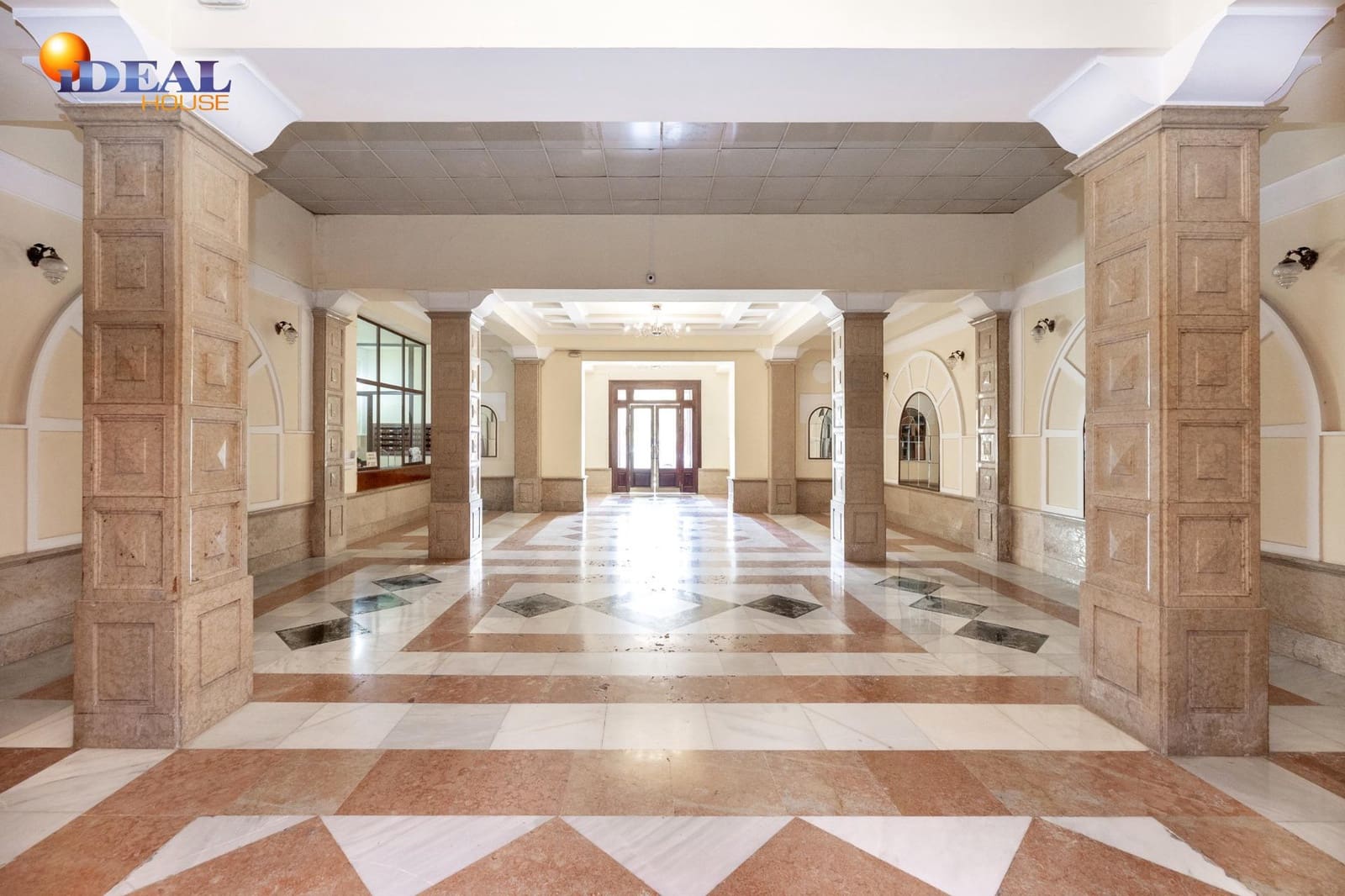 7 soveværelse Lejlighed til salg i Granada by - € 520.000 (Ref: 9561726)