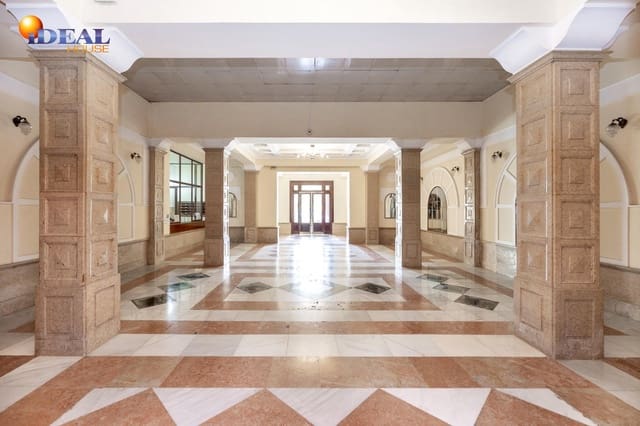 7 soveværelse Lejlighed til salg i Granada by - € 520.000 (Ref: 9561726)