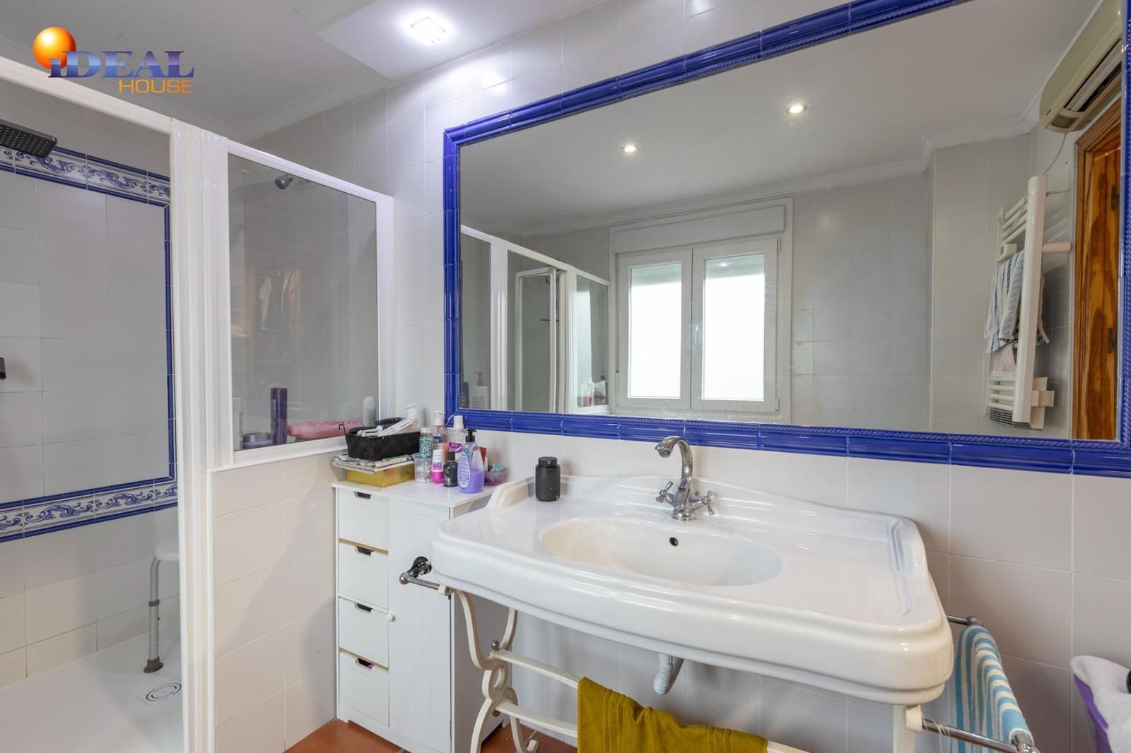 3 sovrum Radhus till salu i Ogijares med pool garage - 289 000 € (Ref: 9565112)