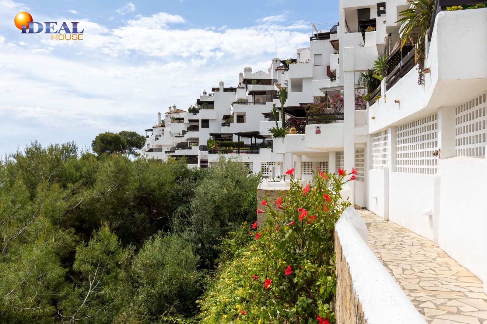 3 sovrum Lägenhet till salu i La Herradura med pool garage - 449 000 € (Ref: 9565113)