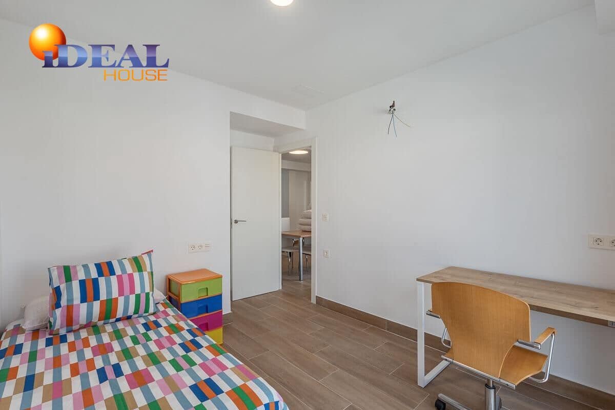 4 soveværelse Penthouse til salg i Granada by - € 390.000 (Ref: 9565115)