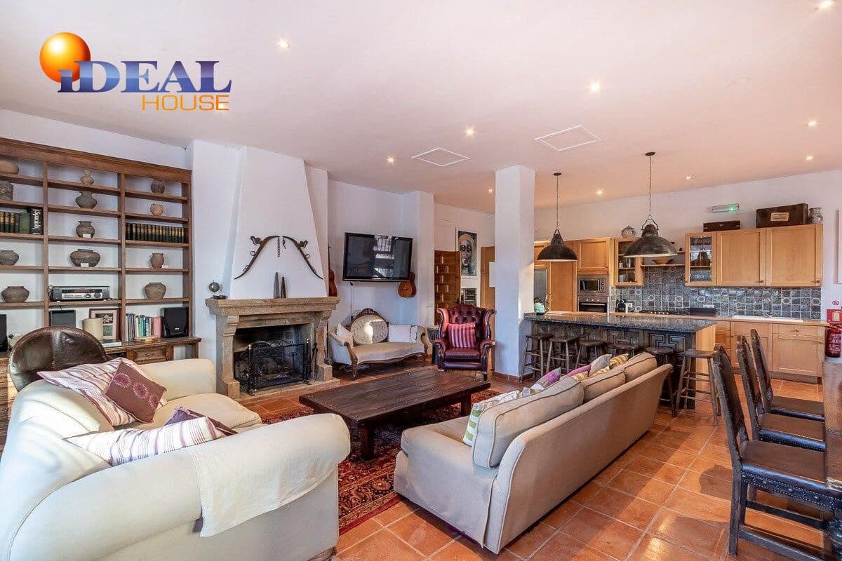 14 chambre Villa/Maison à vendre à Alcaudete avec piscine garage - 1 190 000 € (Ref: 9571104)