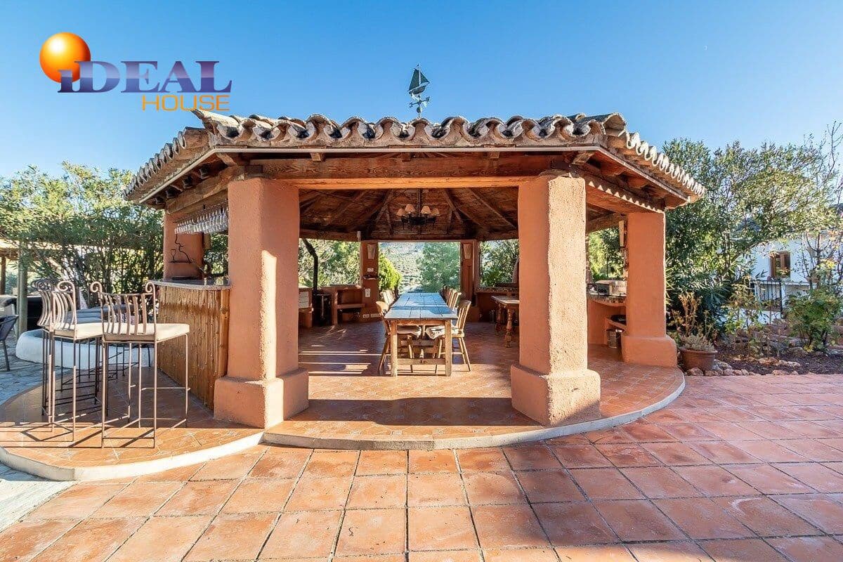 14 chambre Villa/Maison à vendre à Alcaudete avec piscine garage - 1 190 000 € (Ref: 9571104)