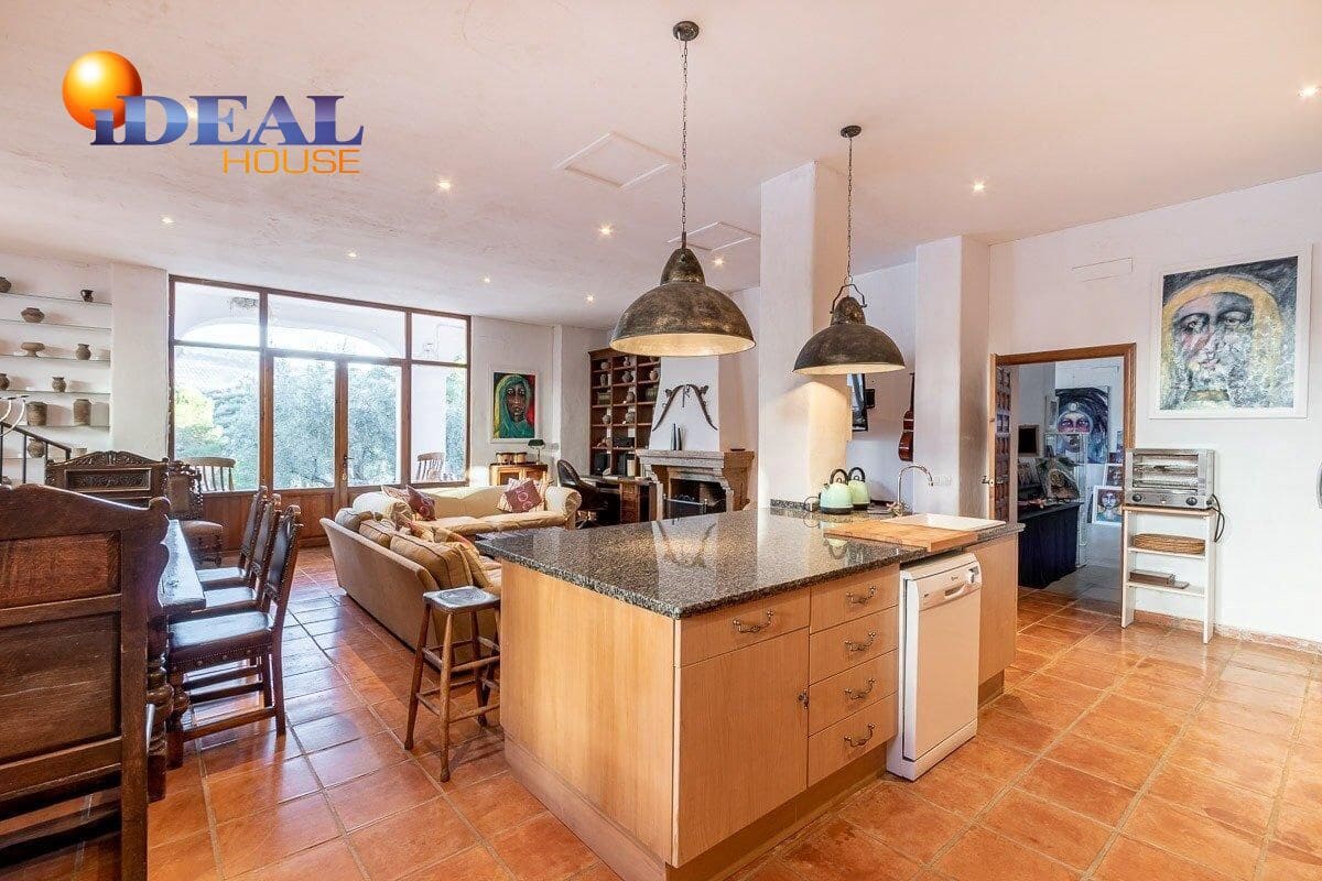 14 chambre Villa/Maison à vendre à Alcaudete avec piscine garage - 1 190 000 € (Ref: 9571104)