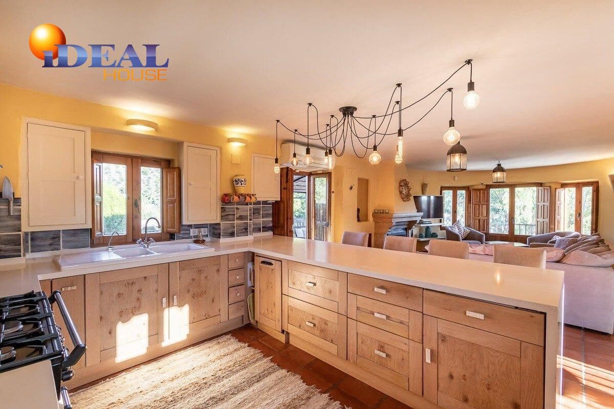 14 chambre Villa/Maison à vendre à Alcaudete avec piscine garage - 1 190 000 € (Ref: 9571104)