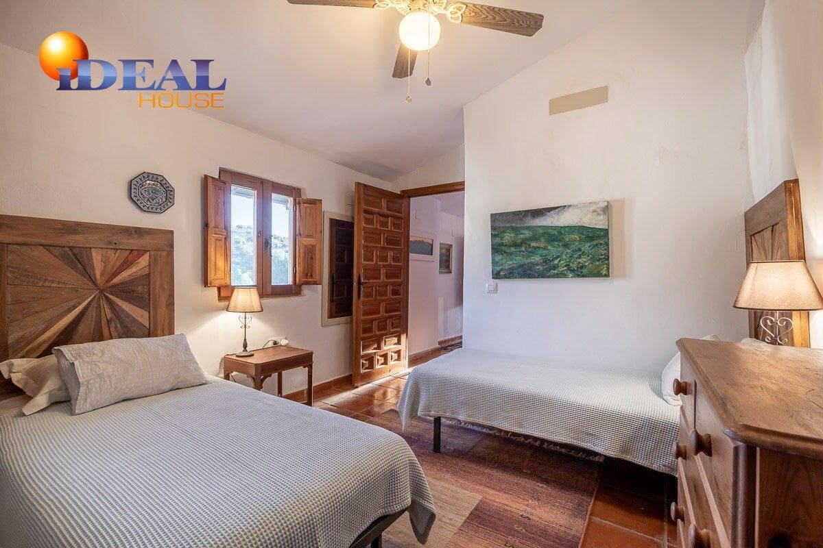 14 chambre Villa/Maison à vendre à Alcaudete avec piscine garage - 1 190 000 € (Ref: 9571104)