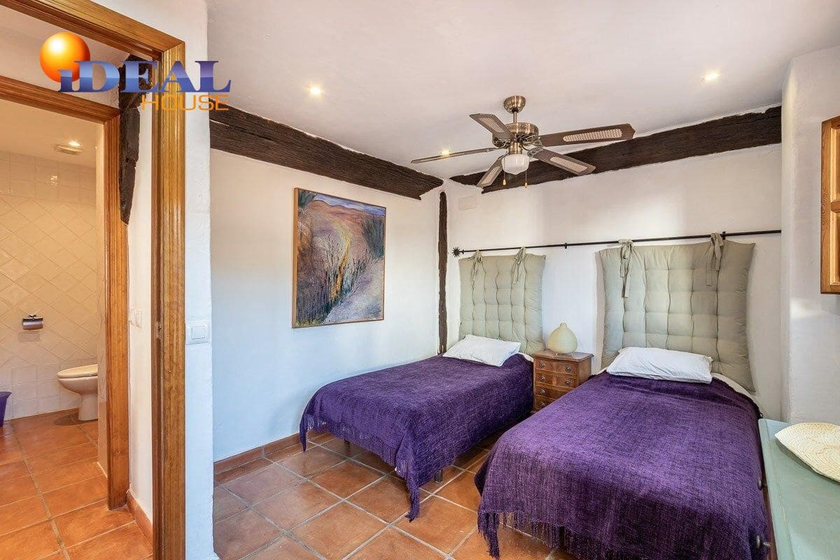 14 chambre Villa/Maison à vendre à Alcaudete avec piscine garage - 1 190 000 € (Ref: 9571104)