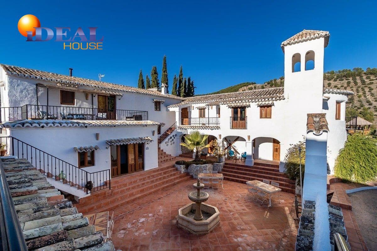 14 chambre Villa/Maison à vendre à Alcaudete avec piscine garage - 1 190 000 € (Ref: 9571104)