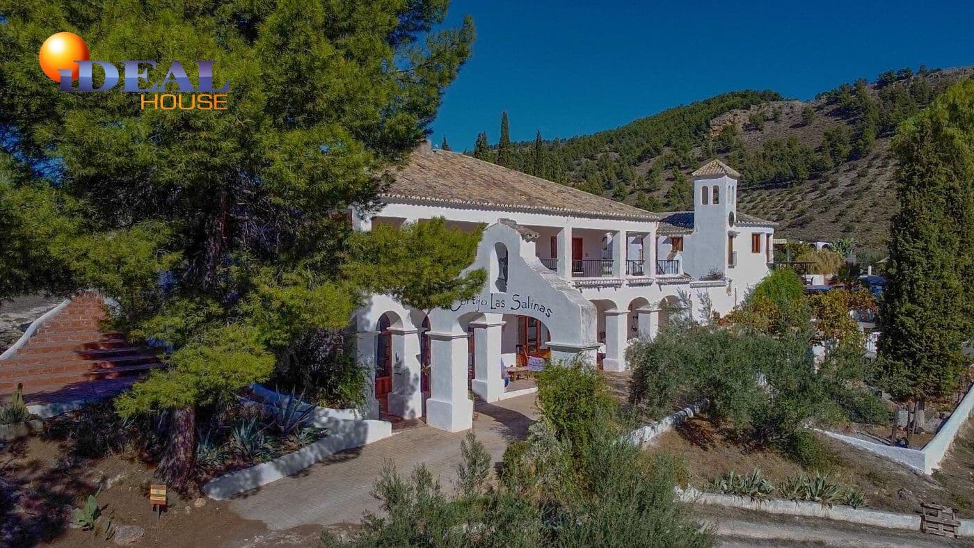 14 chambre Villa/Maison à vendre à Alcaudete avec piscine garage - 1 190 000 € (Ref: 9571104)