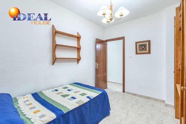 3 soveværelse Lejlighed til salg i Granada by - € 230.000 (Ref: 9571105)