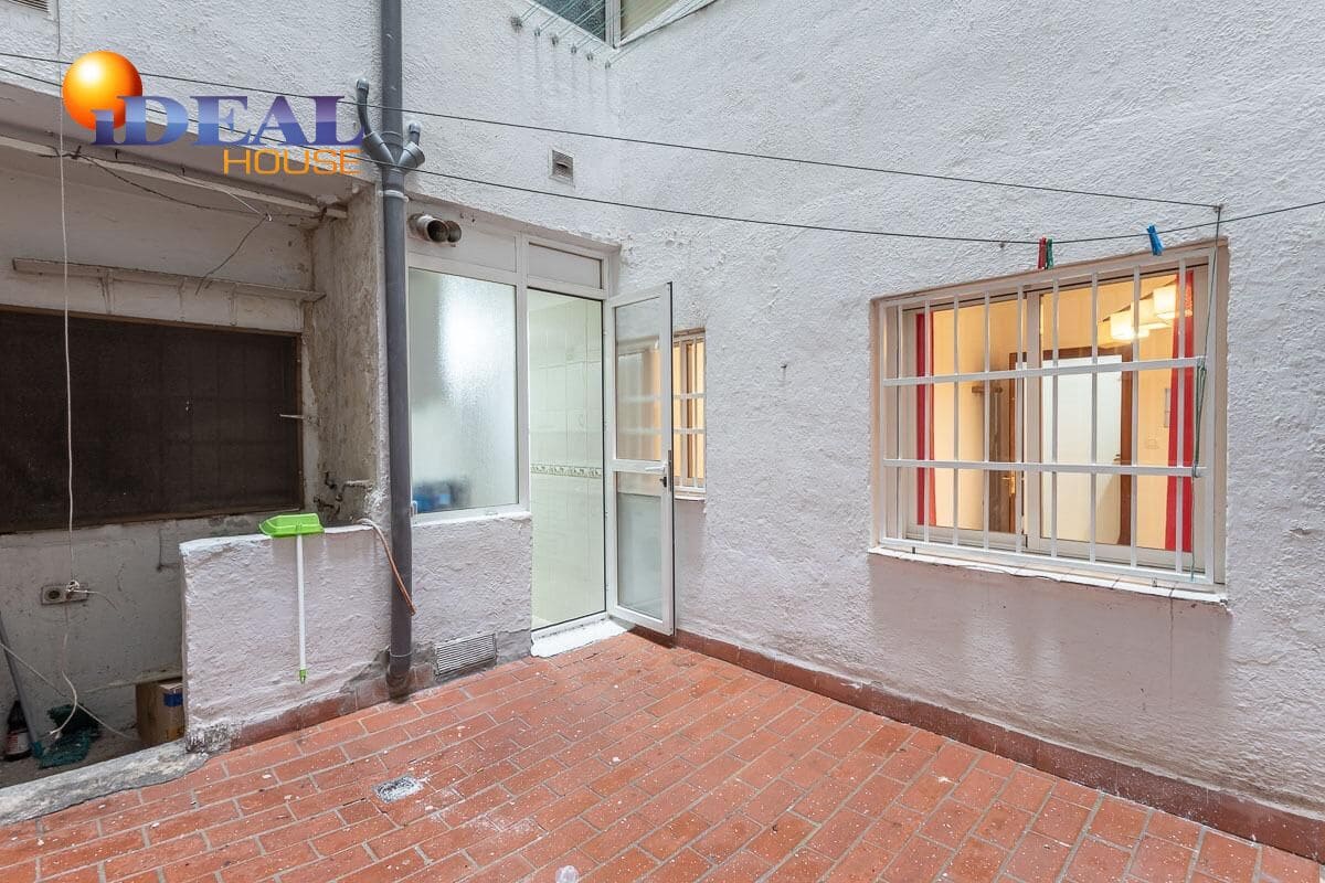 3 soveværelse Lejlighed til salg i Granada by - € 230.000 (Ref: 9571105)