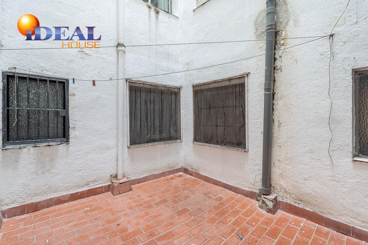 3 soveværelse Lejlighed til salg i Granada by - € 230.000 (Ref: 9571105)