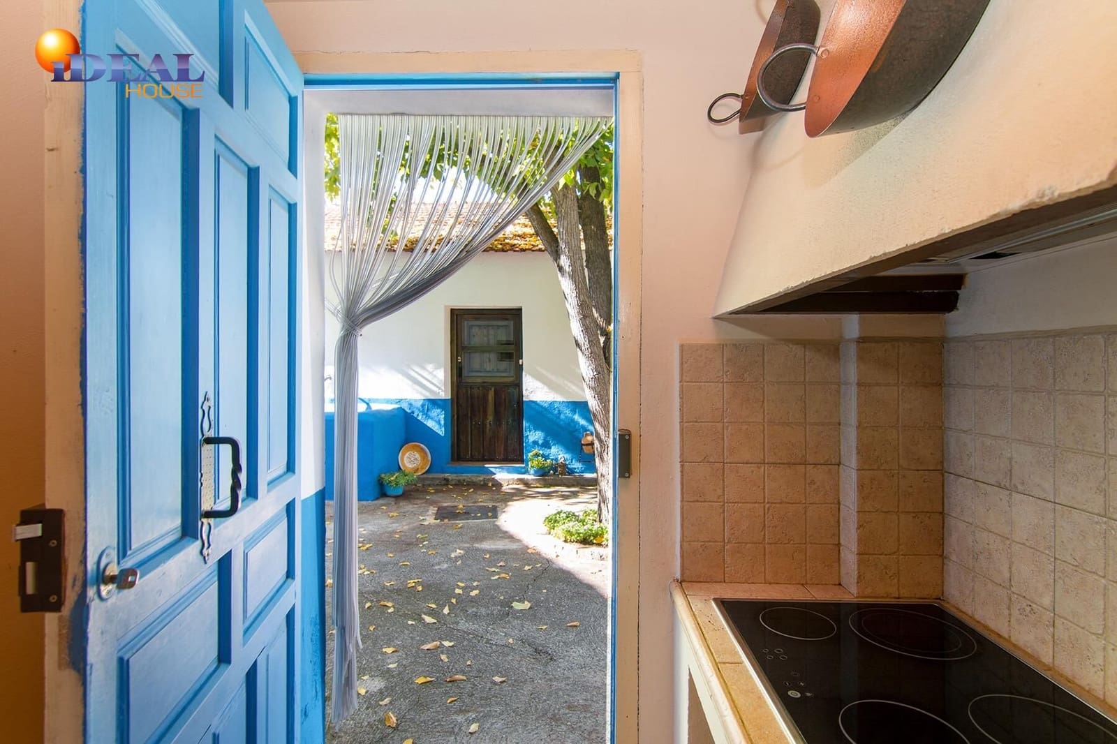 5 sovrum Villa till salu i Huetor Tajar med pool - 450 000 € (Ref: 9571106)