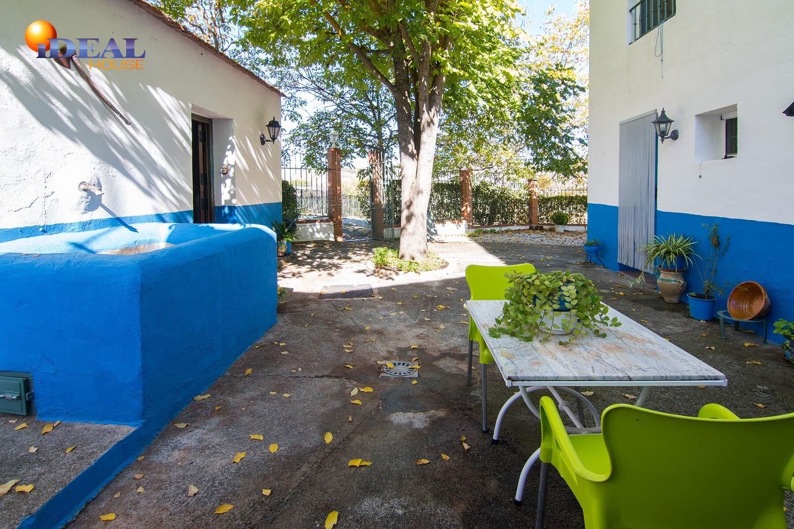 5 sovrum Villa till salu i Huetor Tajar med pool - 450 000 € (Ref: 9571106)