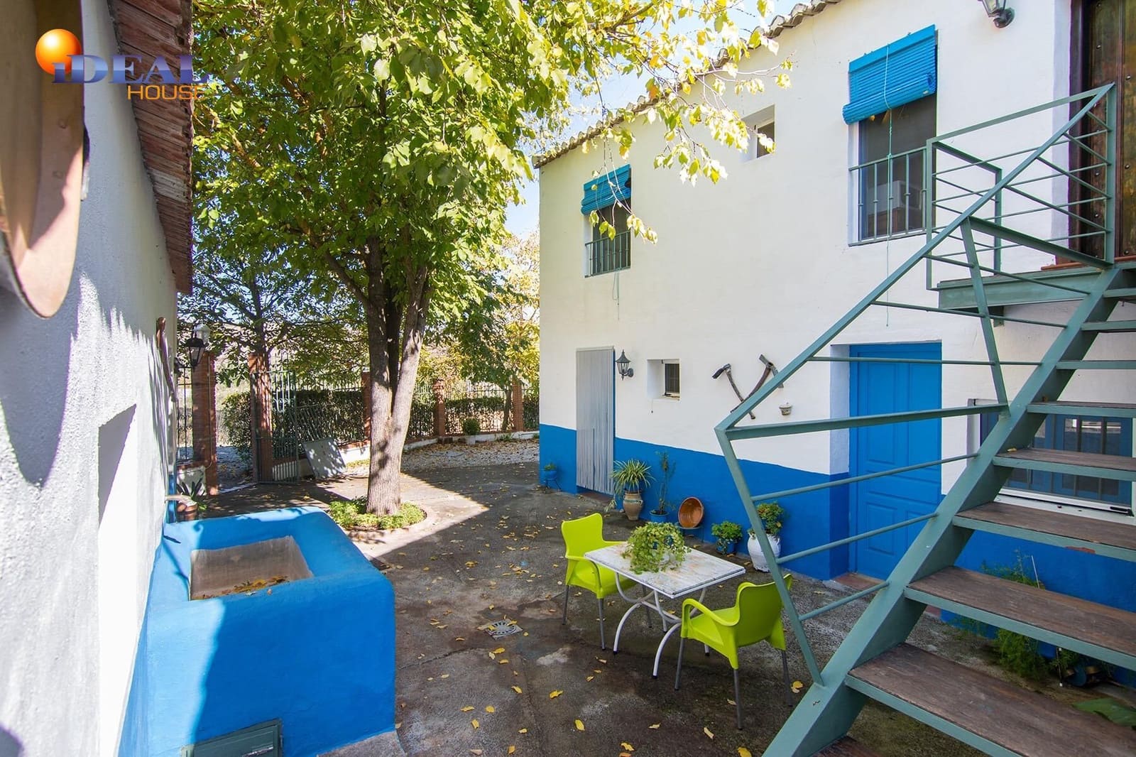 5 sovrum Villa till salu i Huetor Tajar med pool - 450 000 € (Ref: 9571106)