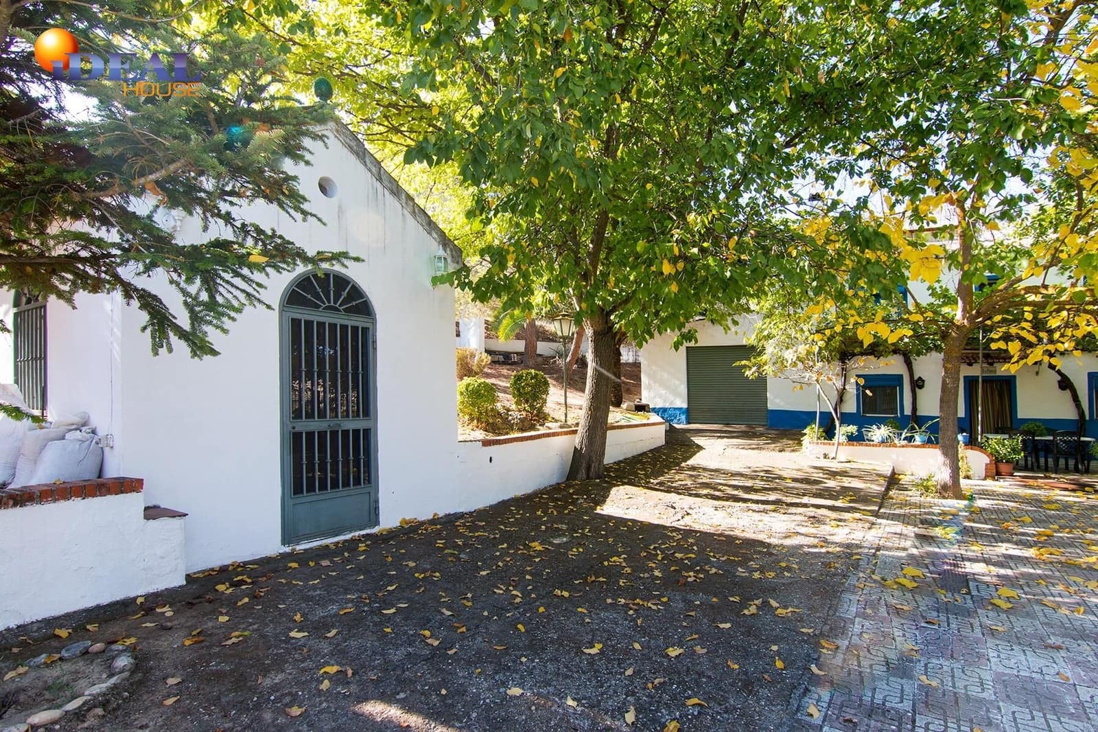 5 sovrum Villa till salu i Huetor Tajar med pool - 450 000 € (Ref: 9571106)