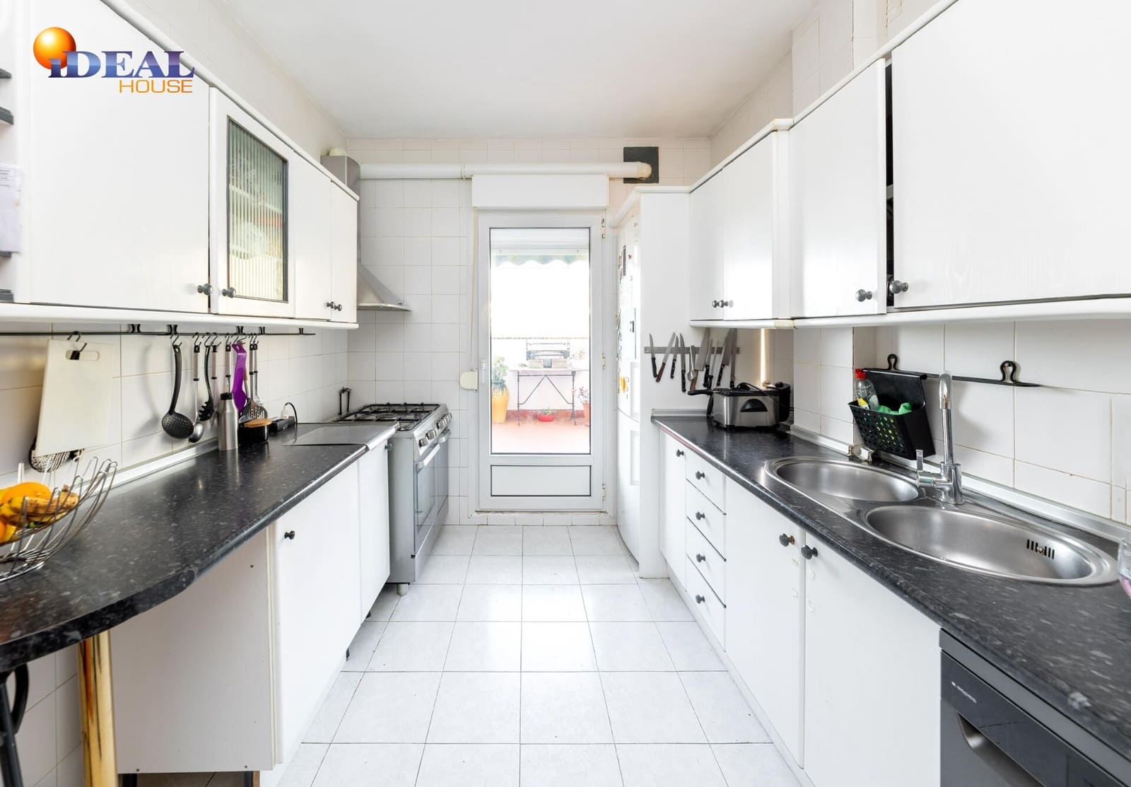 3 sovrum Radhus till salu i Cenes de la Vega med pool - 199 000 € (Ref: 9571107)