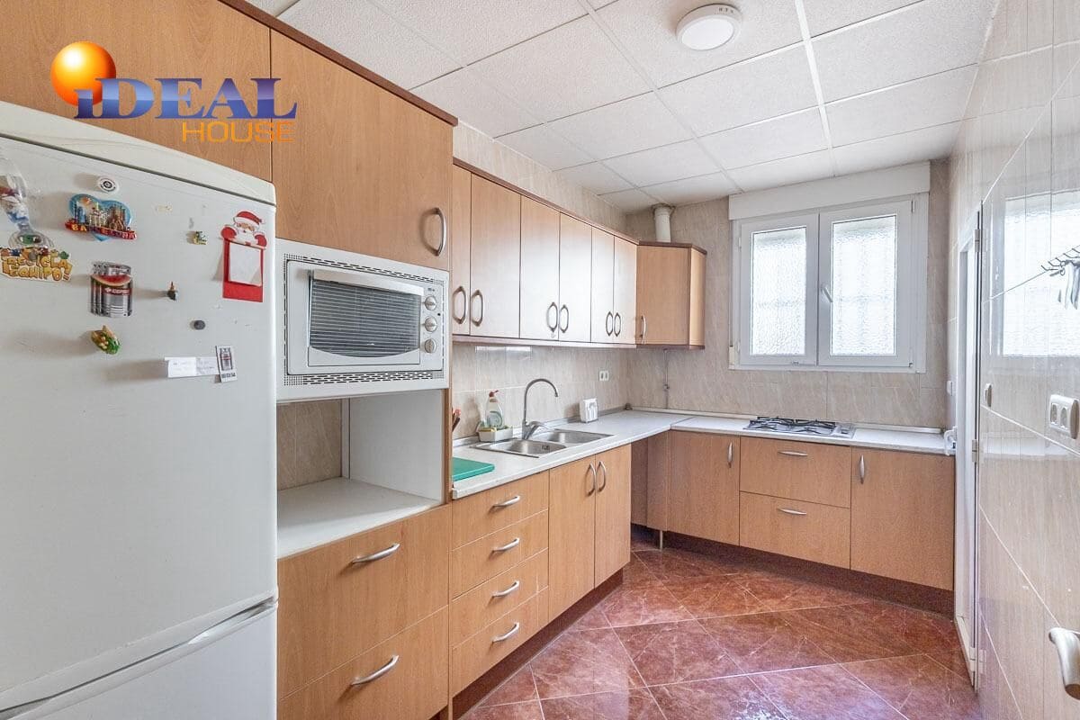 2 soveværelse Lejlighed til salg i Granada by - € 375.000 (Ref: 9571108)