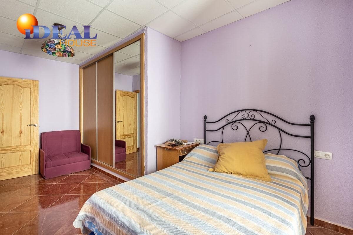 2 soveværelse Lejlighed til salg i Granada by - € 375.000 (Ref: 9571108)