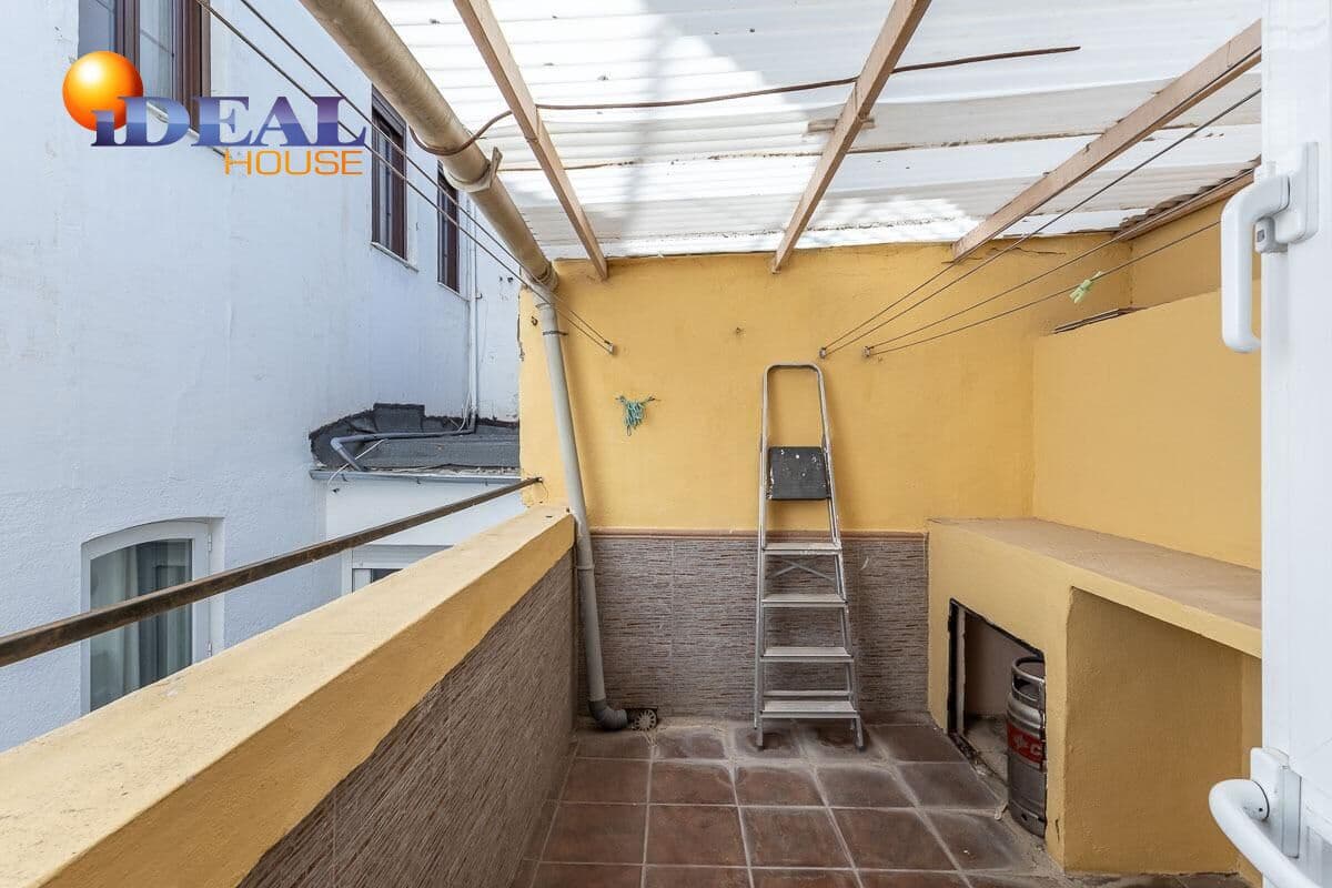 2 soveværelse Lejlighed til salg i Granada by - € 375.000 (Ref: 9571108)