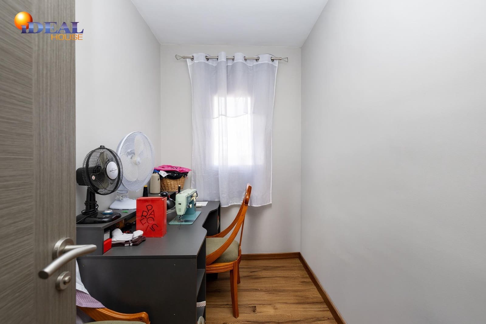 4 sovrum Villa till salu i La Zubia med pool - 375 000 € (Ref: 9571110)