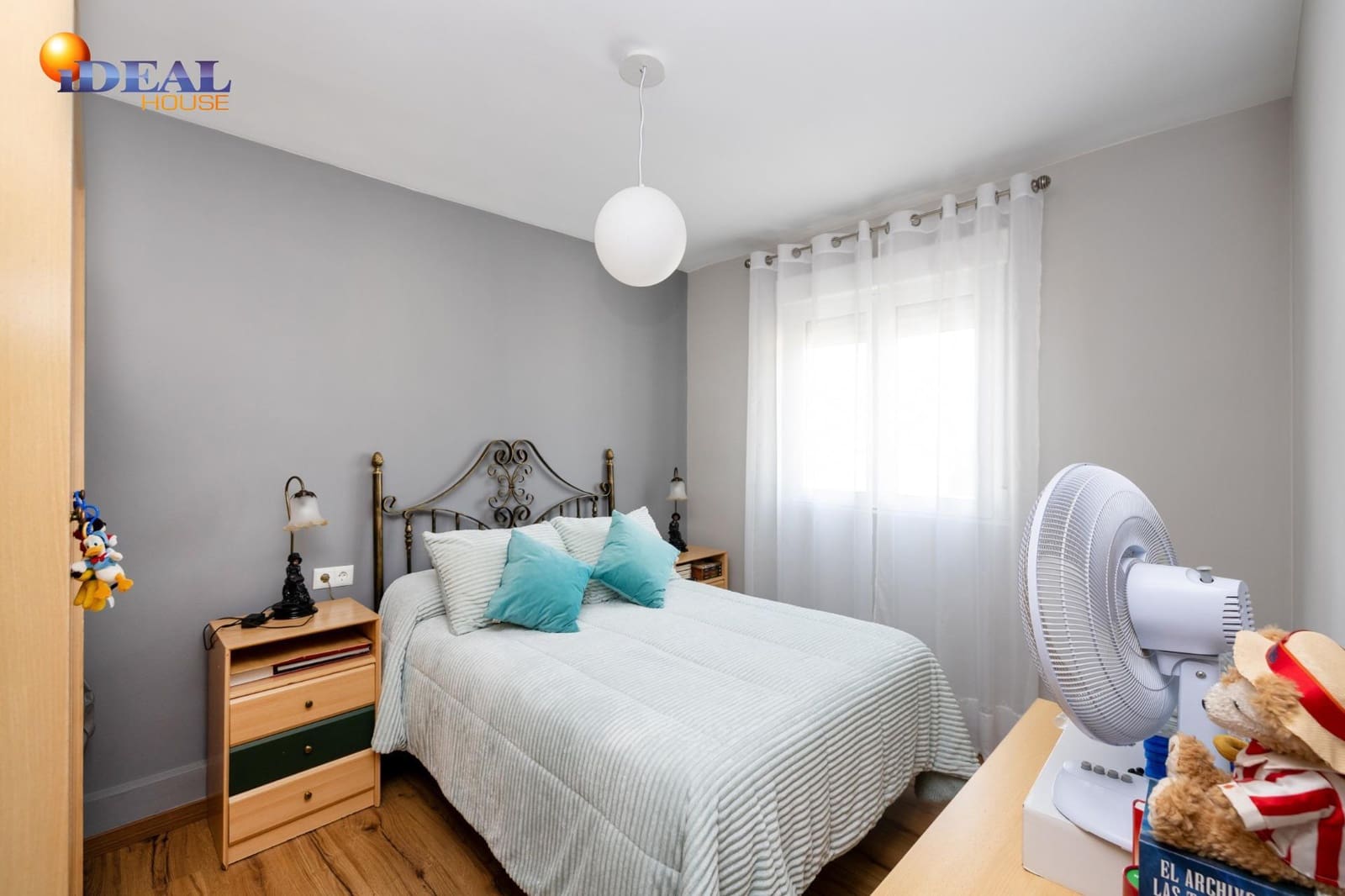 4 sovrum Villa till salu i La Zubia med pool - 375 000 € (Ref: 9571110)