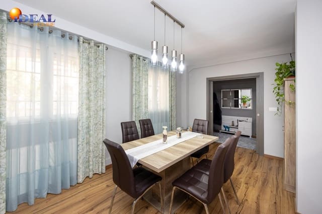 4 sovrum Villa till salu i La Zubia med pool - 375 000 € (Ref: 9571110)