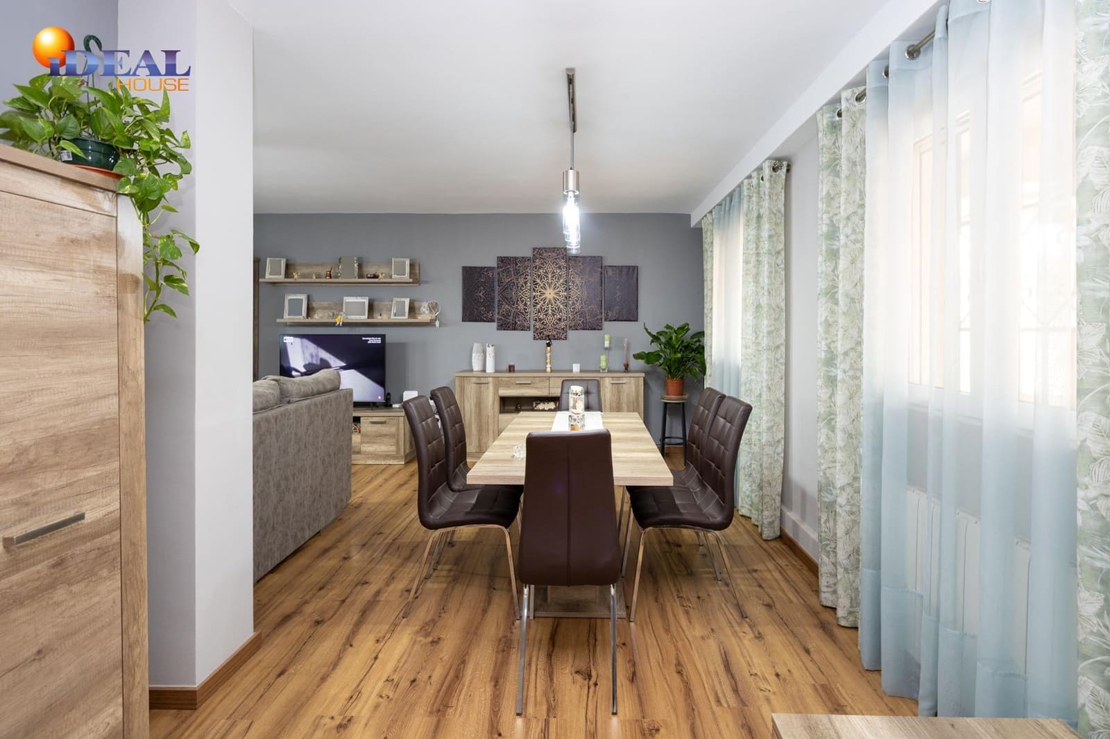 4 sovrum Villa till salu i La Zubia med pool - 375 000 € (Ref: 9571110)