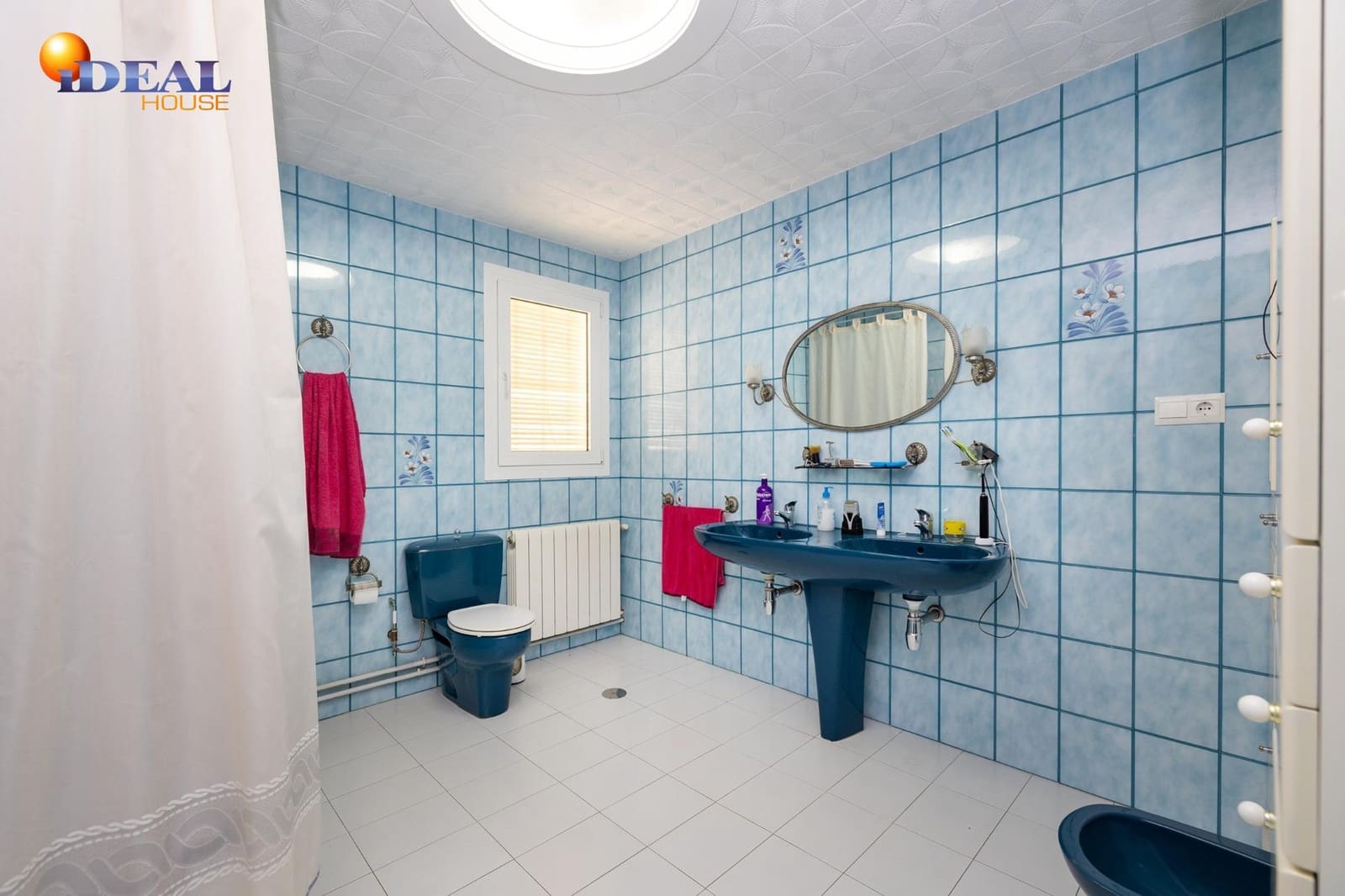 4 sovrum Villa till salu i La Zubia med pool - 375 000 € (Ref: 9571110)