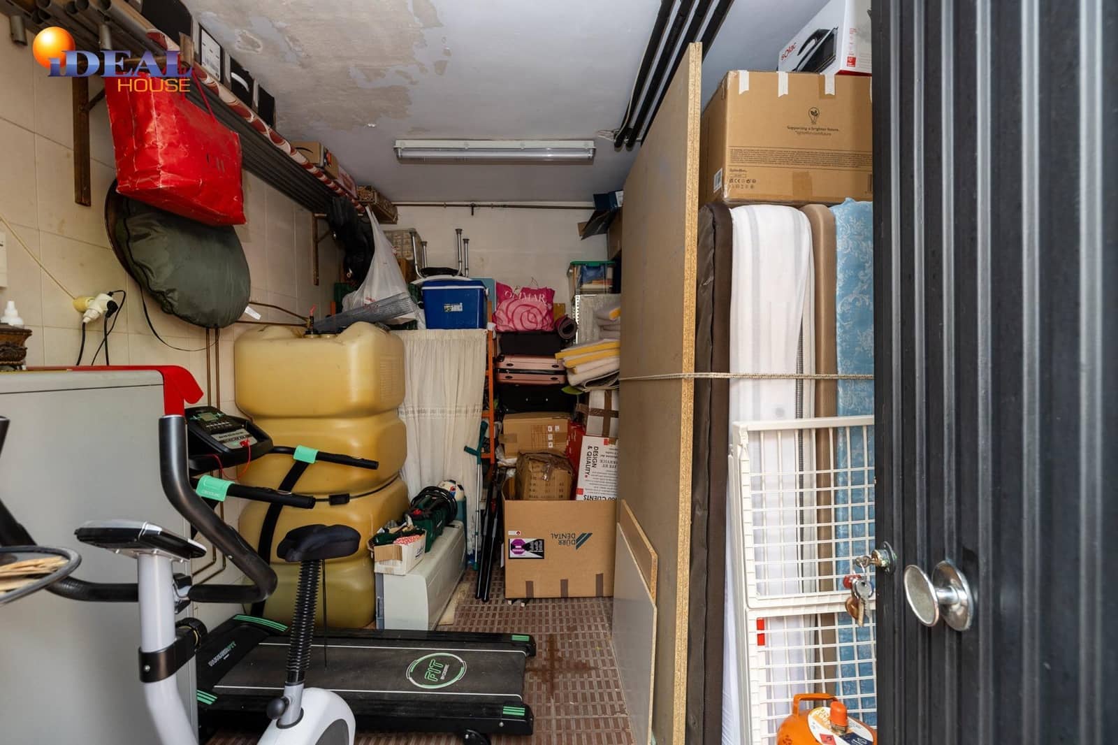 4 sovrum Villa till salu i La Zubia med pool - 375 000 € (Ref: 9571110)